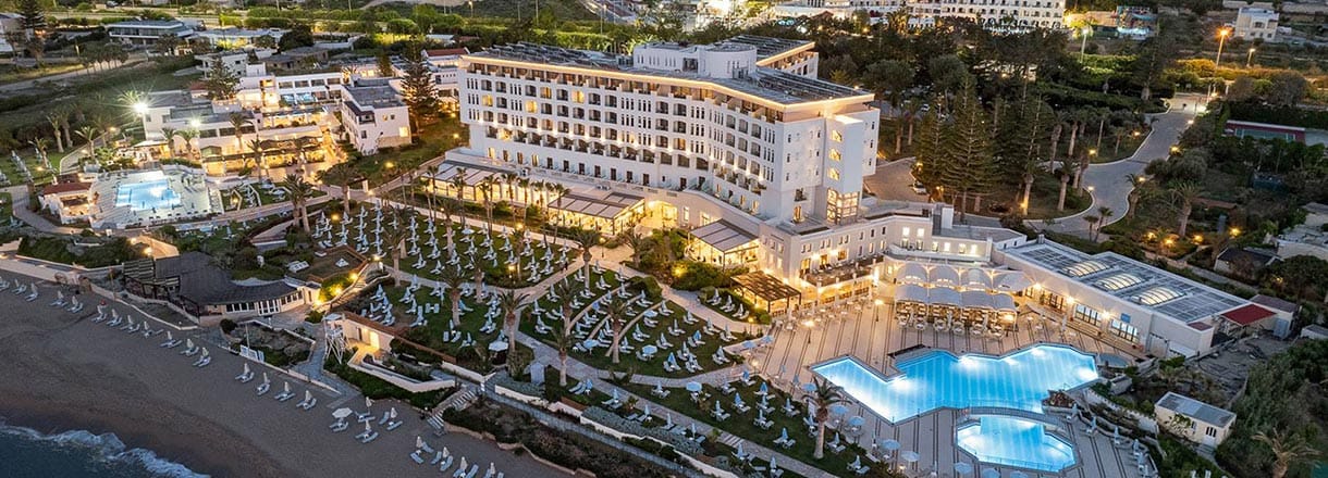 Heraklion Airport transfer to Creta Star Hotel in Skaleta, Crete