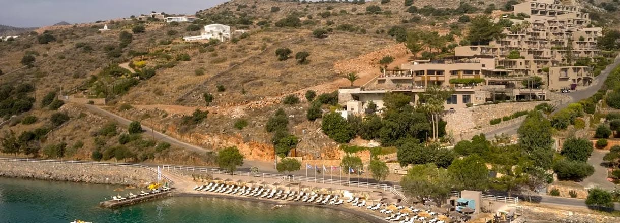 Private Heraklion Airport transfer to Domes Aulūs Elounda in Elounda, Crete
