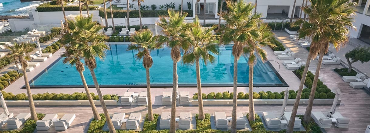 Heraklion Airport transfer to Grecotel LUXME White in Crete