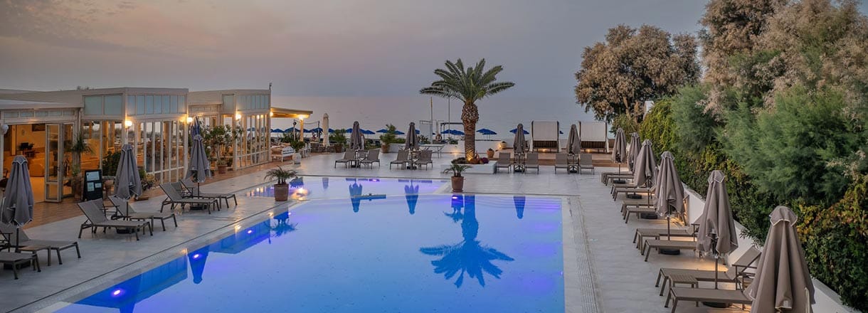 Heraklion Airport transfer to Kathrin Beach Hotel in Adelianos Kampos Crete